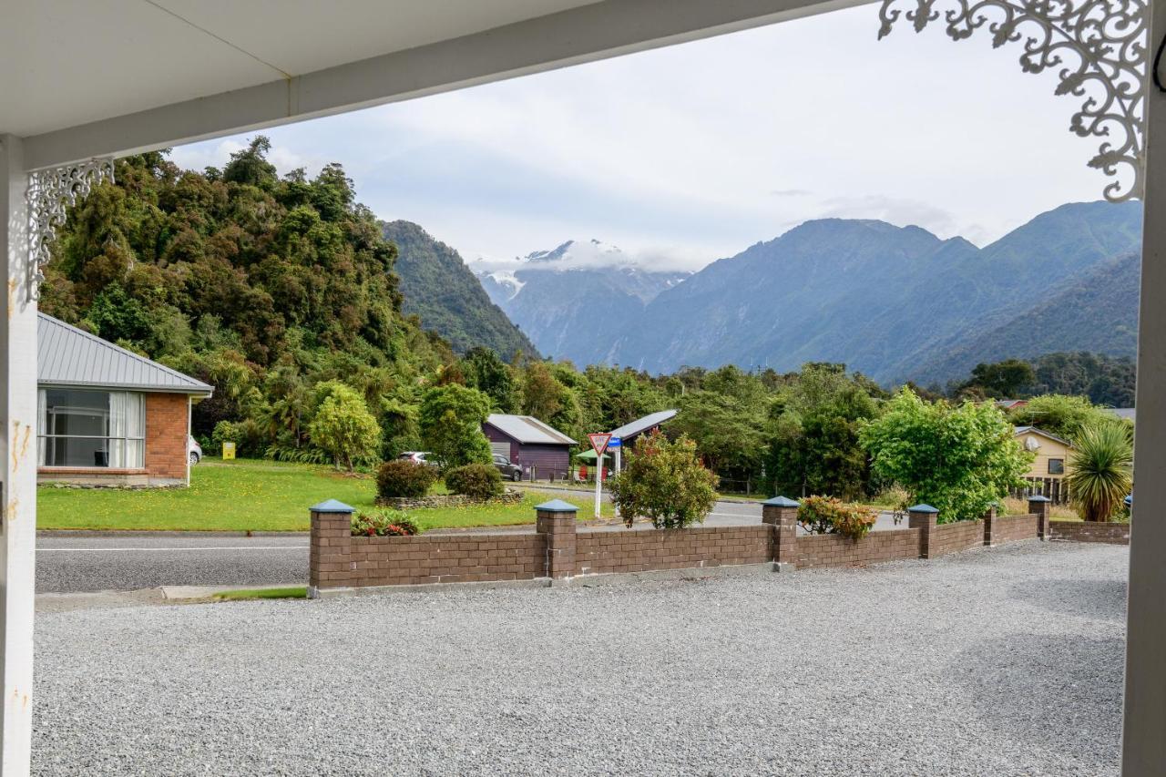 The Terrace Hotel Franz Josef Exterior photo
